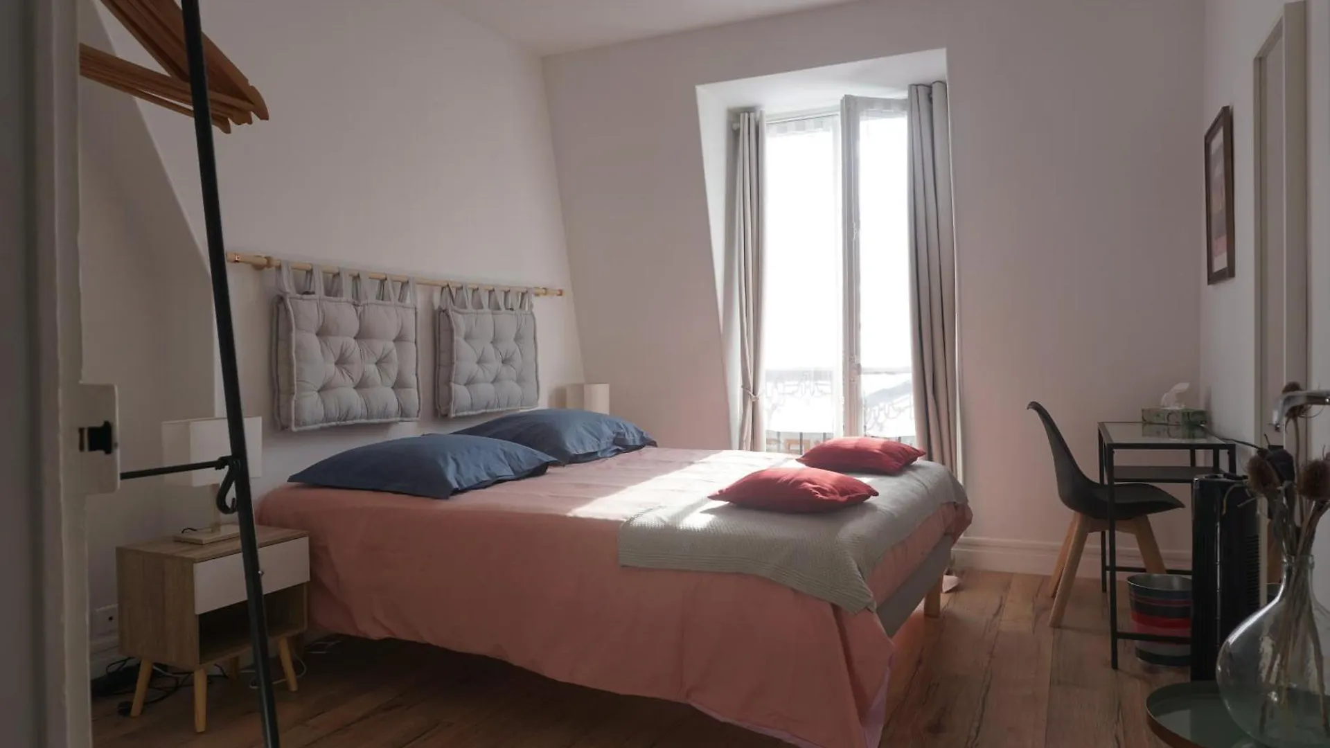 Guest Room Paris - R&M